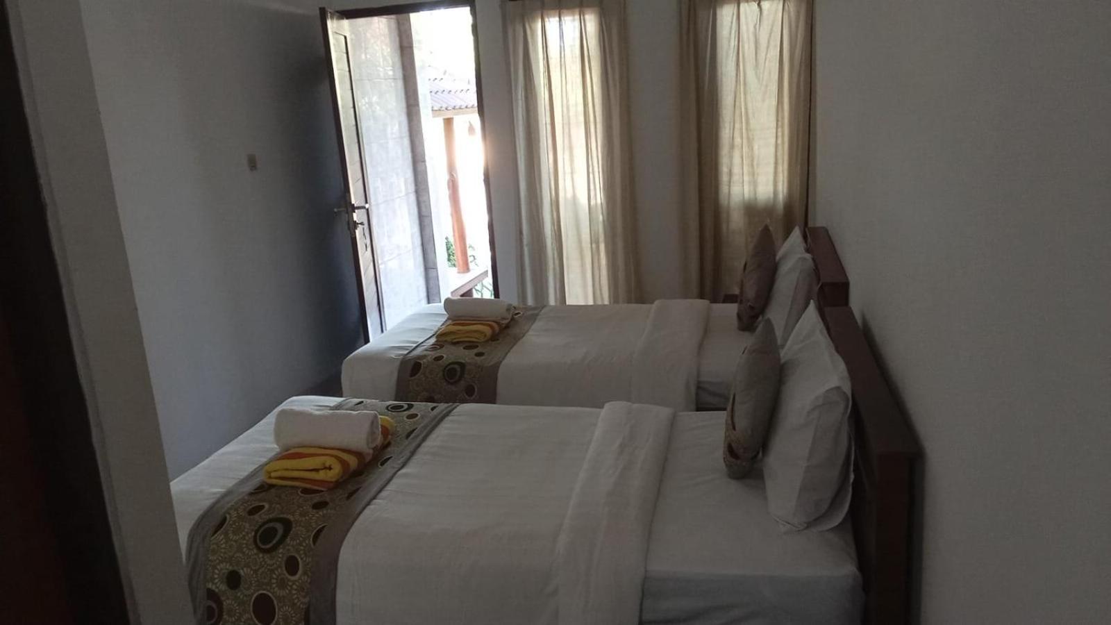Reynold Artha Guest House Lembongan Exterior photo