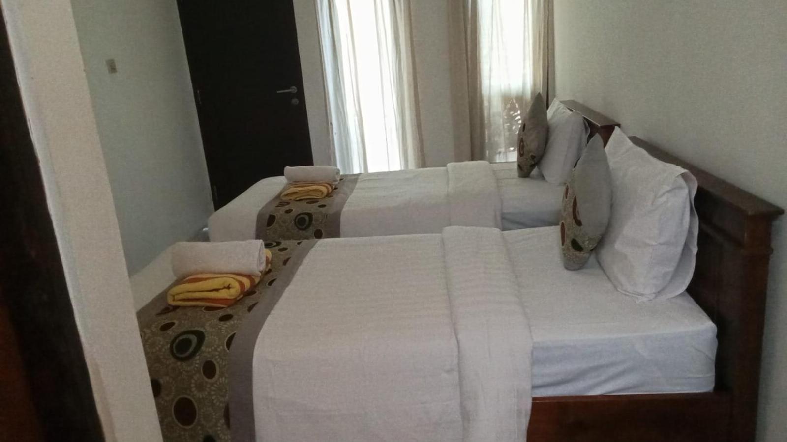 Reynold Artha Guest House Lembongan Exterior photo