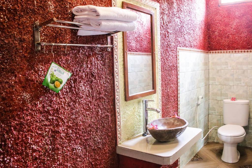 Reynold Artha Guest House Lembongan Exterior photo