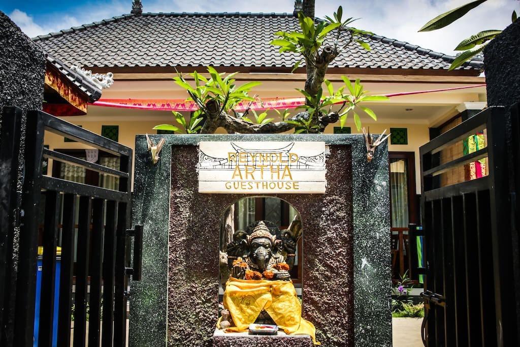 Reynold Artha Guest House Lembongan Exterior photo